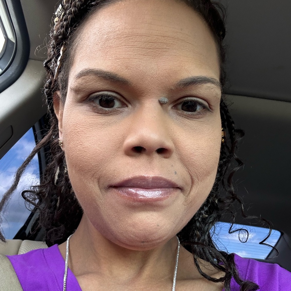 Meet your Posher, Carena
